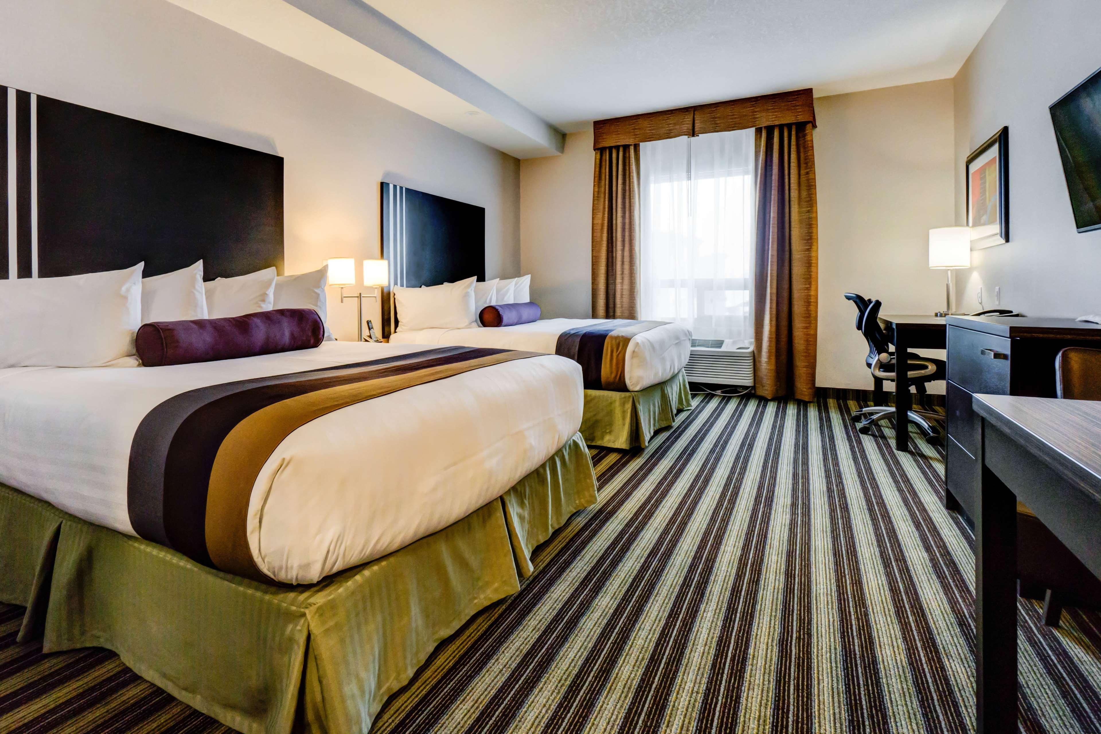 Best Western Plus Drayton Valley All Suites Экстерьер фото