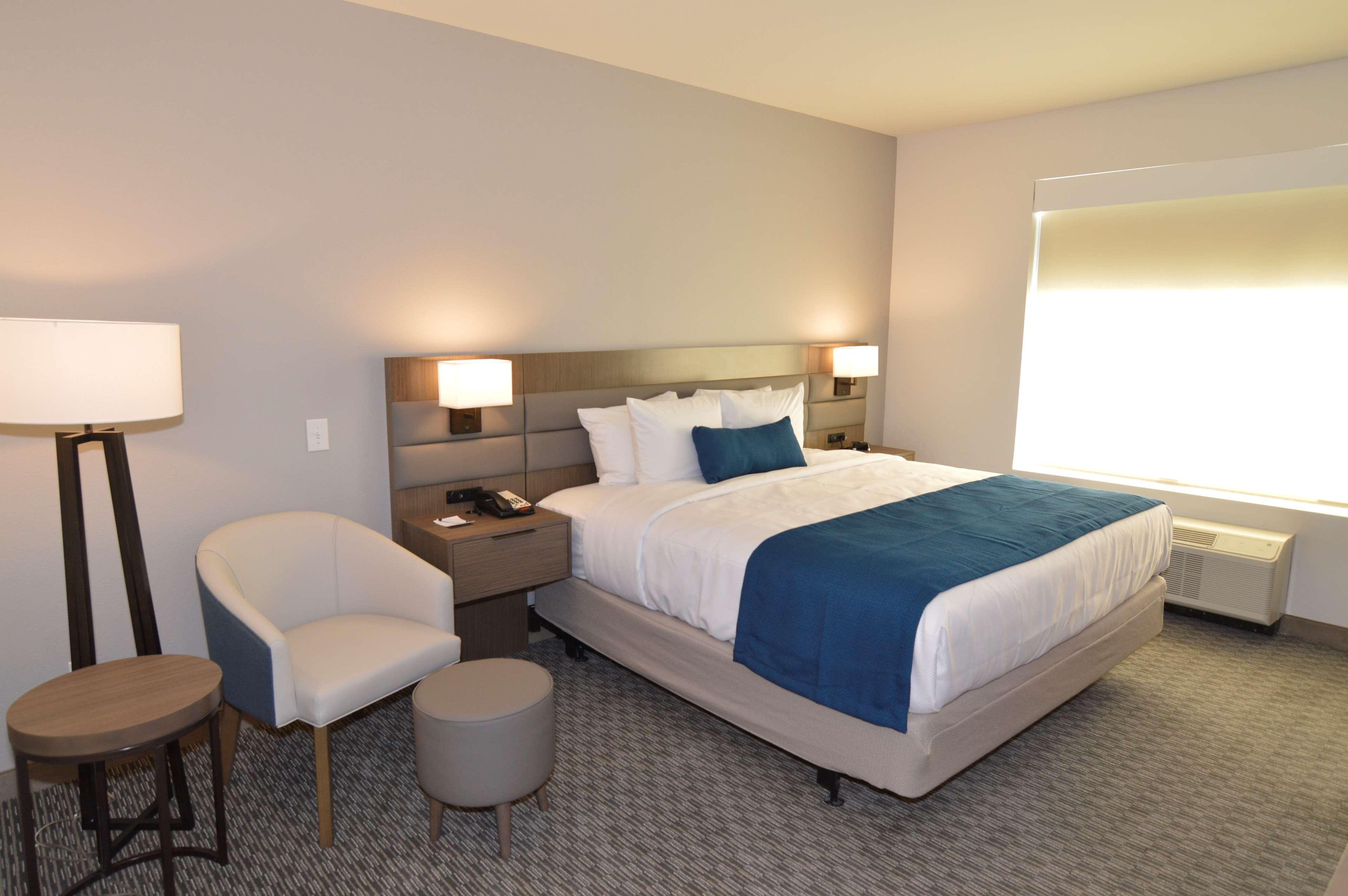Best Western Plus Drayton Valley All Suites Экстерьер фото