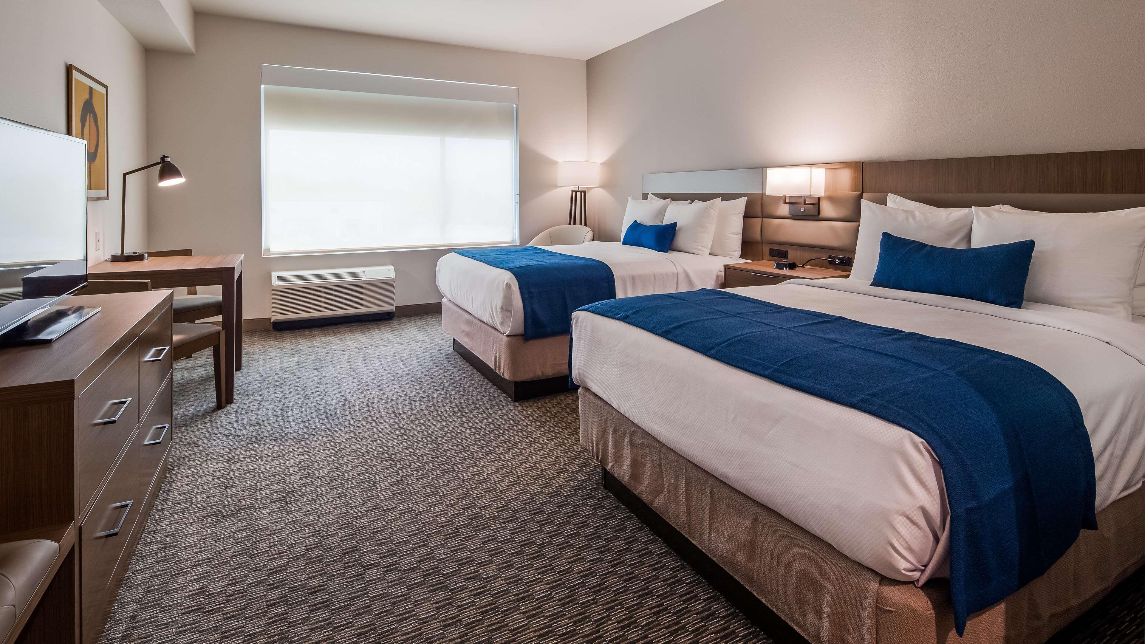 Best Western Plus Drayton Valley All Suites Экстерьер фото