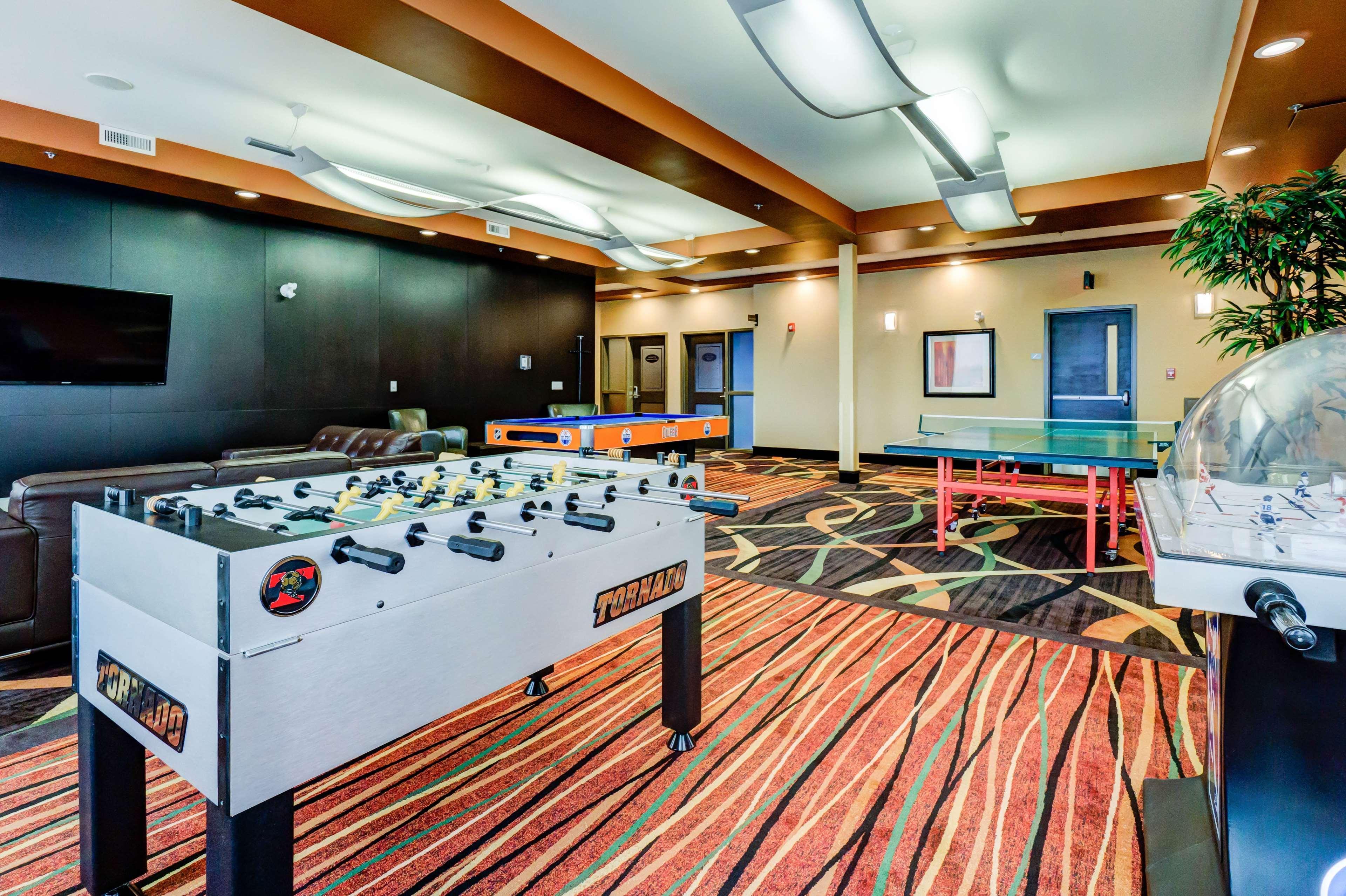Best Western Plus Drayton Valley All Suites Экстерьер фото