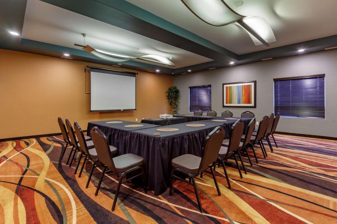 Best Western Plus Drayton Valley All Suites Экстерьер фото