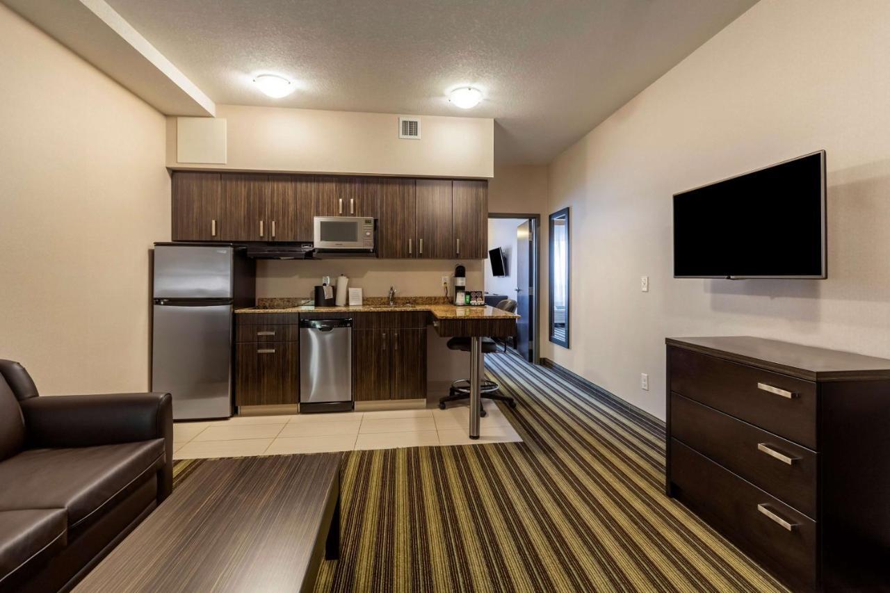 Best Western Plus Drayton Valley All Suites Экстерьер фото