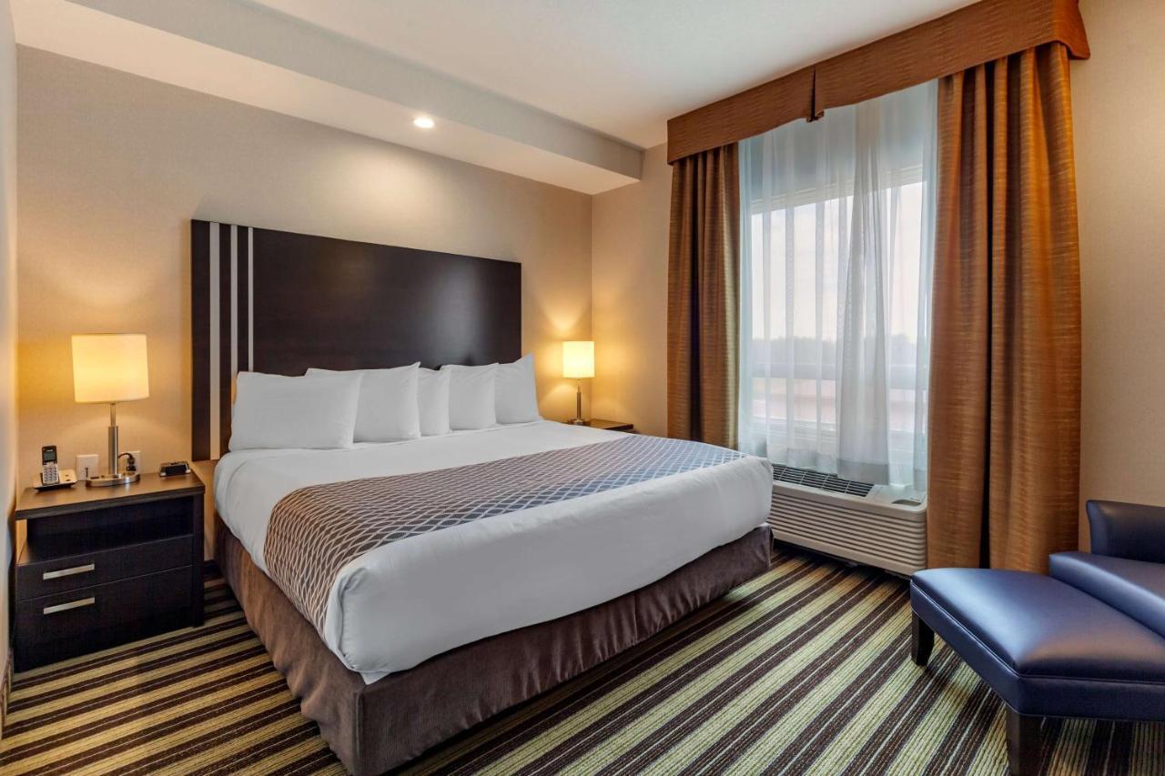 Best Western Plus Drayton Valley All Suites Экстерьер фото