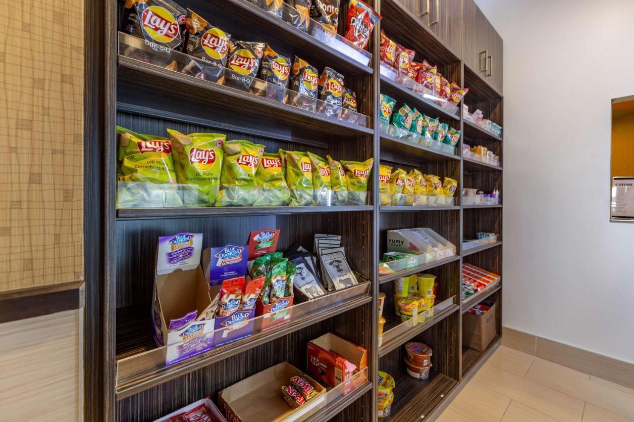 Best Western Plus Drayton Valley All Suites Экстерьер фото